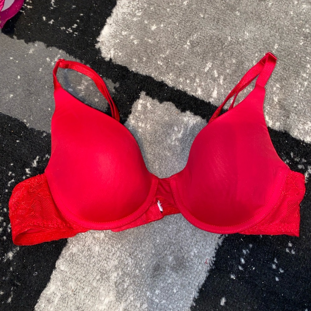 Vibrant red t-shirt bra